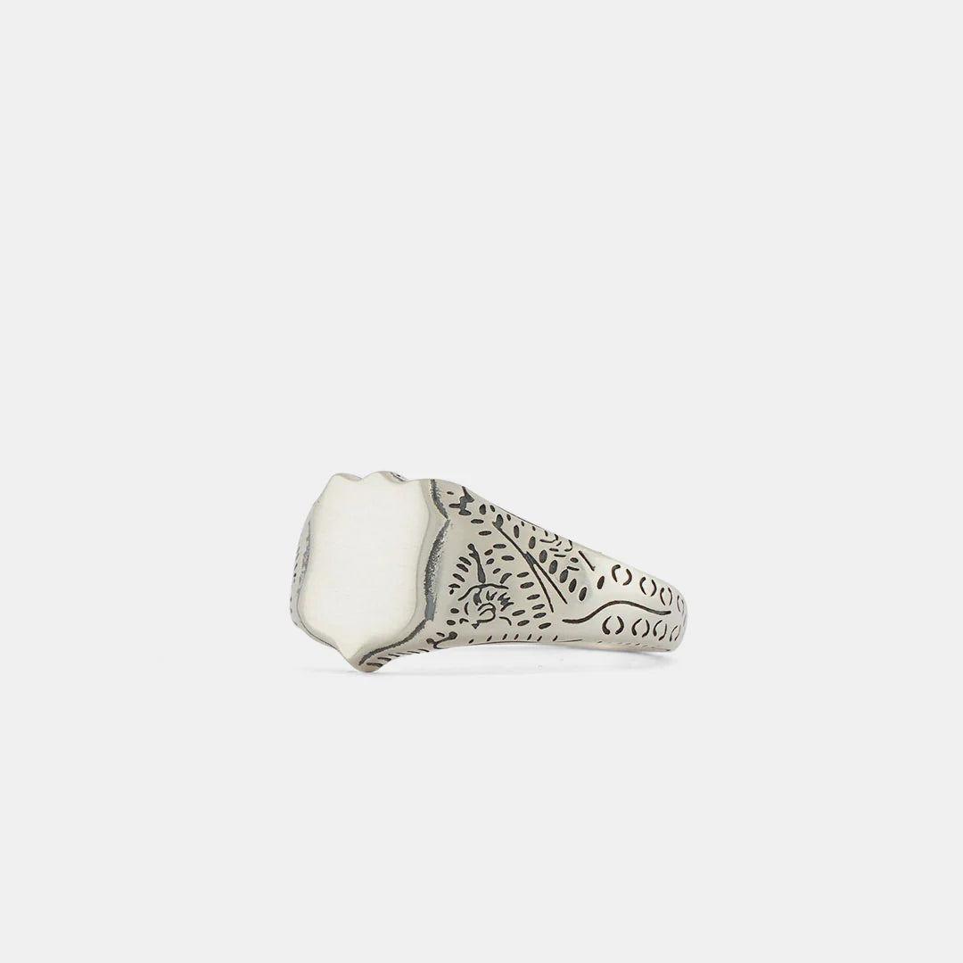 Shield Ring